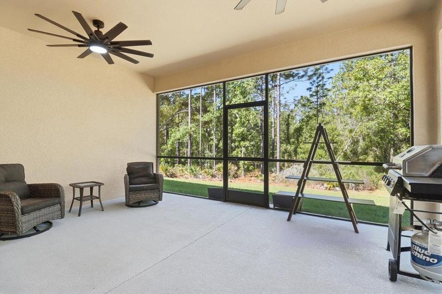 Exterior details and patio area of a home in , Homosassa (Image 33).