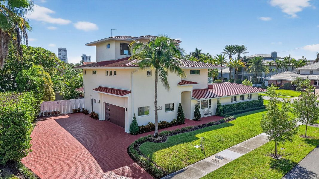 Front exterior of a new home in , Fort Lauderdale, FL, highlighting curb appeal (Image 20).
