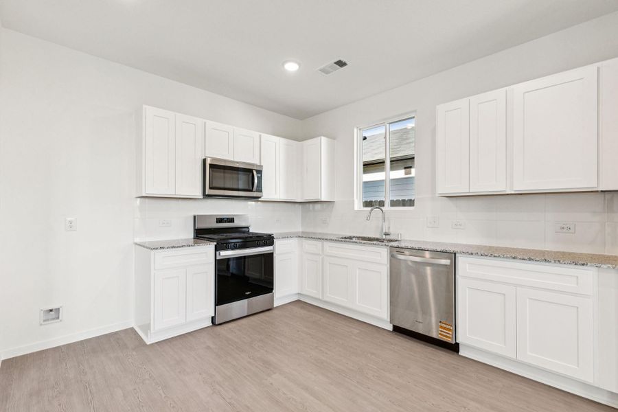 Furnished interior view inside a new home in Montgomery Bend, Montgomery (Image 6).