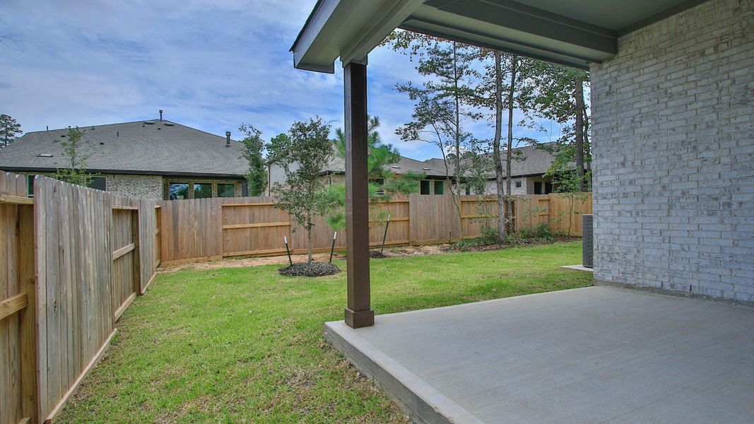 Representative furnished interior of a home built from the Aruba by DRB Homes in Clear Creek, New Braunfels (Image 28).