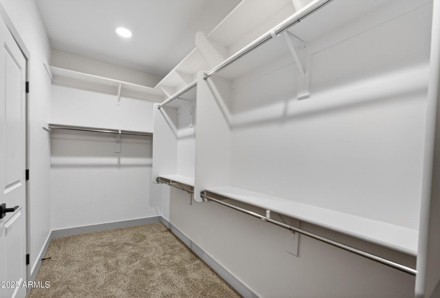 23_6x7a8295 23_6x7a8295