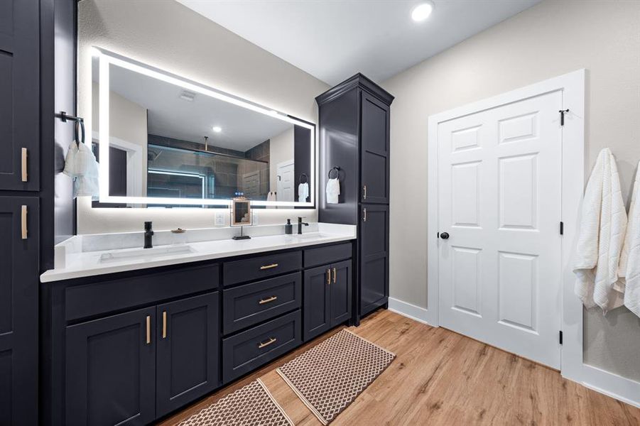 Furnished interior view inside a new home in , Sulphur Springs (Image 14).