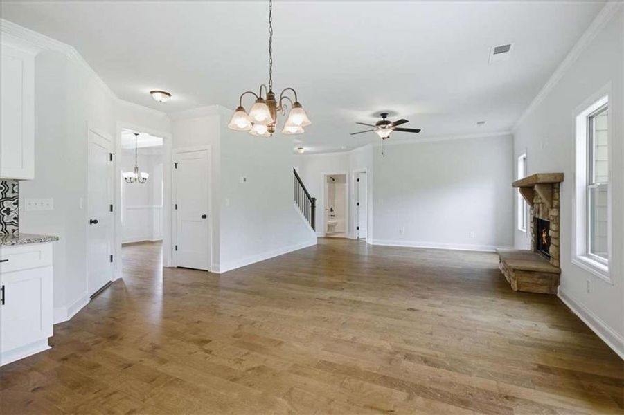 Spacious, unfurnished interior of a new home in , Stockbridge (Image 15).