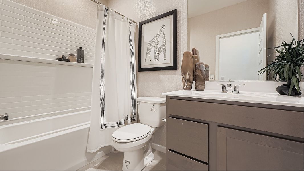 3470 Hadley Bath2 1of2 F1 Base2 3470 Hadley Bath2 1of2 F1 Base2