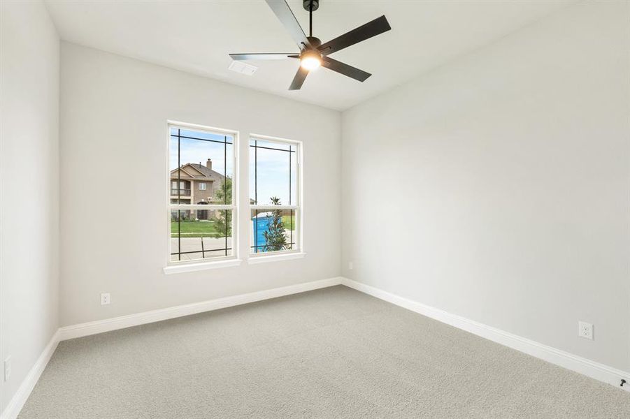 Spacious, unfurnished interior of a new home in Sunset Ridge, Alvarado (Image 21).