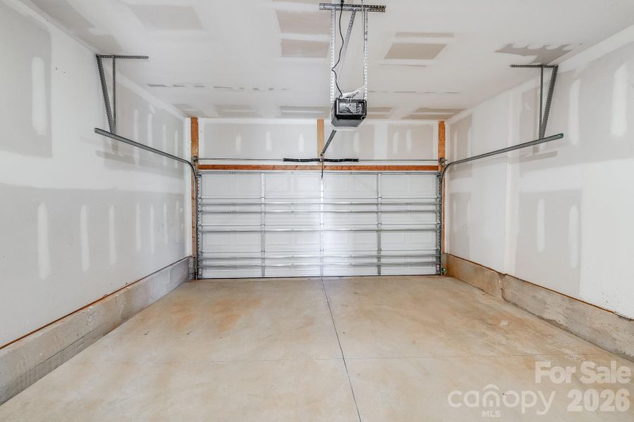 Spacious, unfurnished interior of a new home in , Statesville (Image 28). Spacious, unfurnished interior of a new home in , Statesville (Image 28).