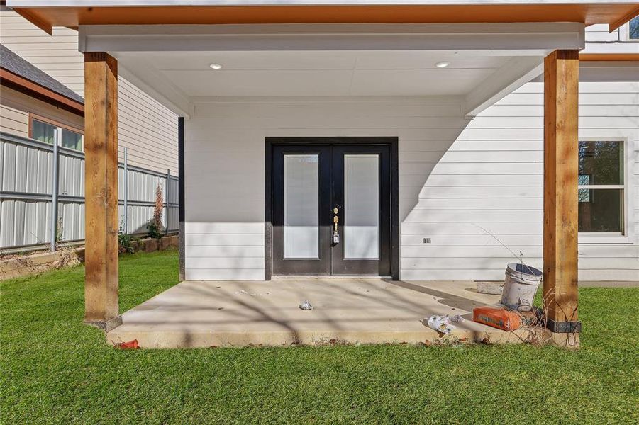 Exterior details and patio area of a home in , Fort Worth (Image 3).