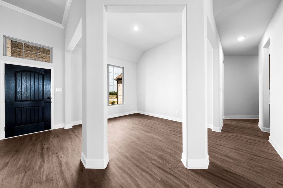 Spacious, unfurnished interior of a new home in Berkshire Estates, Mesquite (Image 30).