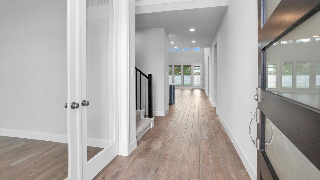 Spacious, unfurnished interior of a new home in Artavia 50', Conroe (Image 10). Spacious, unfurnished interior of a new home in Artavia 50', Conroe (Image 10).