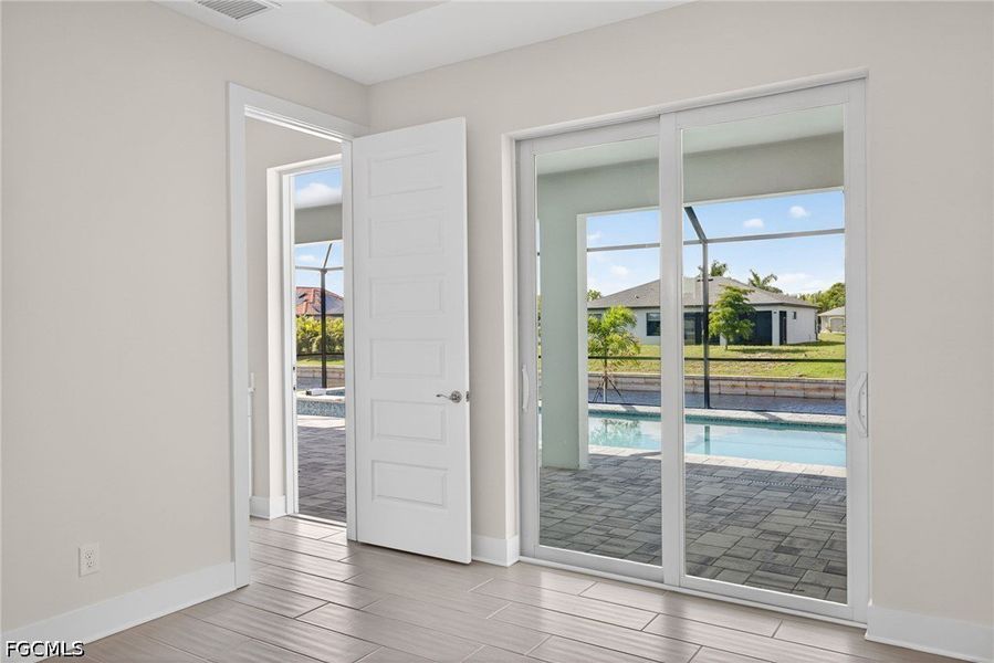 Spacious, unfurnished interior of a new home in Cape Coral, Cape Coral (Image 28). Spacious, unfurnished interior of a new home in Cape Coral, Cape Coral (Image 28).