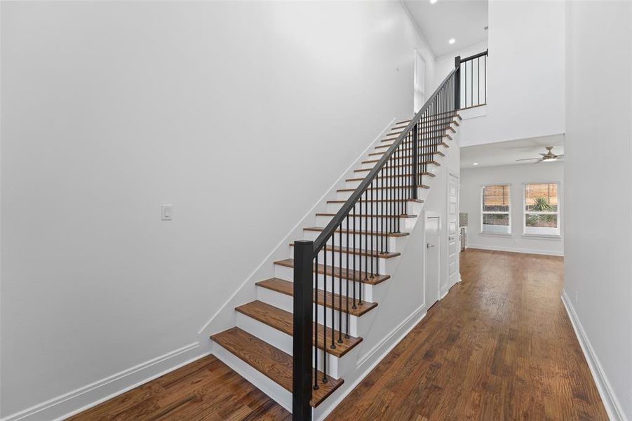 Spacious, unfurnished interior of a new home in , Dallas (Image 23).