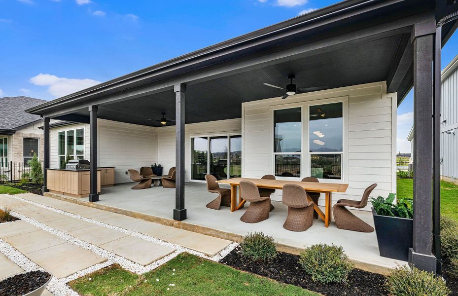Representative exterior details of a home built from the Stellar by Del Webb in Sun City Texas, Georgetown (Image 3).