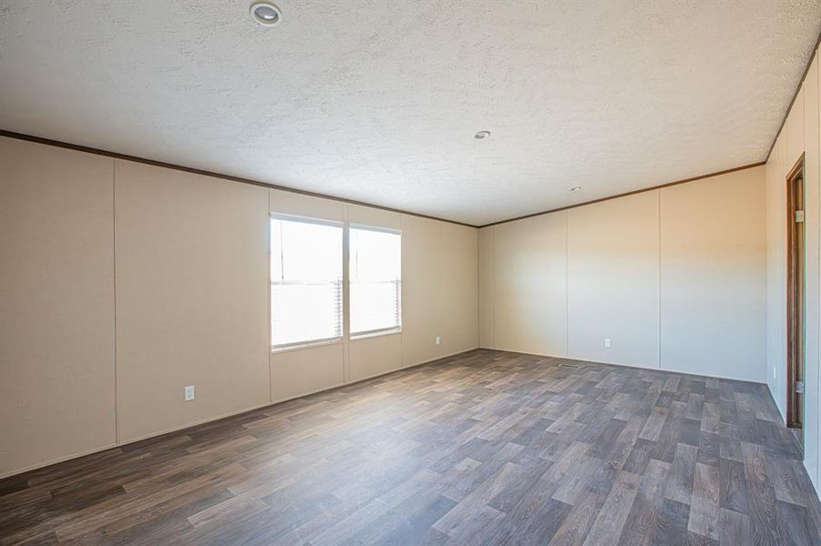 Spacious, unfurnished interior of a new home in , Springtown (Image 11).