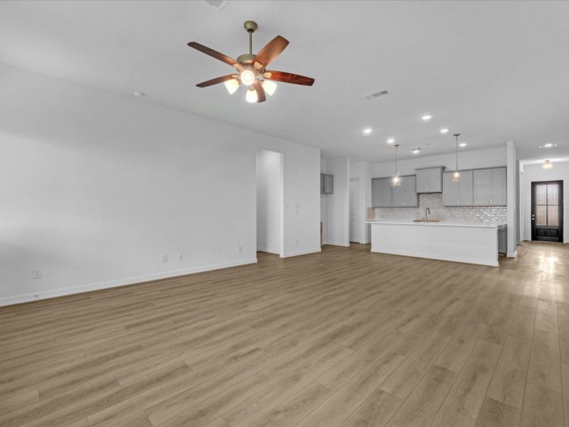 Spacious, unfurnished interior of a new home in Azalea, Brookshire (Image 16).