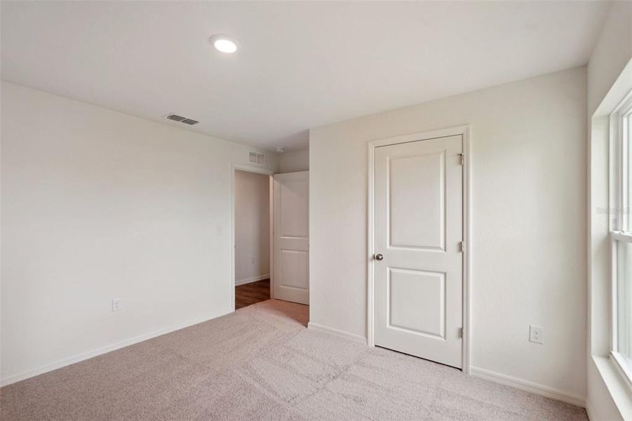 Spacious, unfurnished interior of a new home in Royal Highlands, Weeki Wachee (Image 24). Spacious, unfurnished interior of a new home in Royal Highlands, Weeki Wachee (Image 24).
