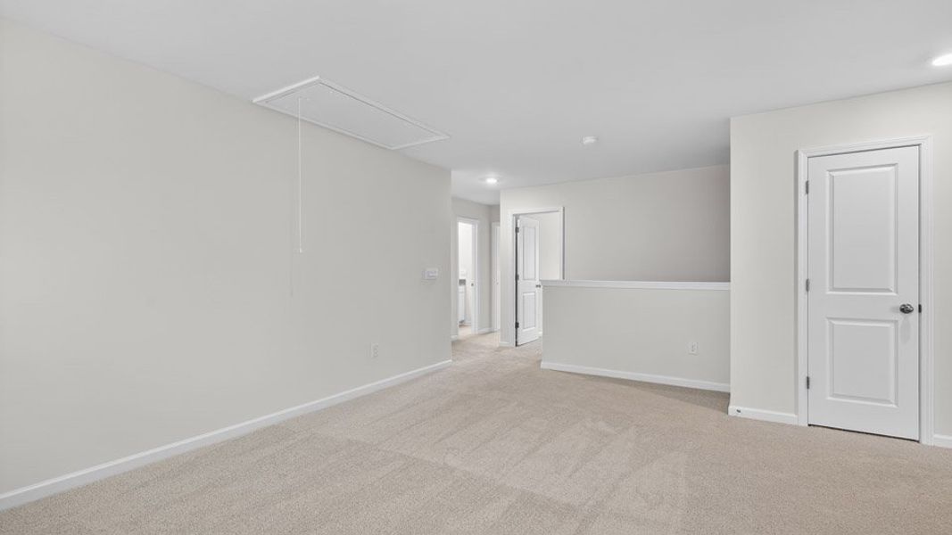 Spacious, unfurnished interior of a new home in Mason Ridge, Spring Lake (Image 23).
