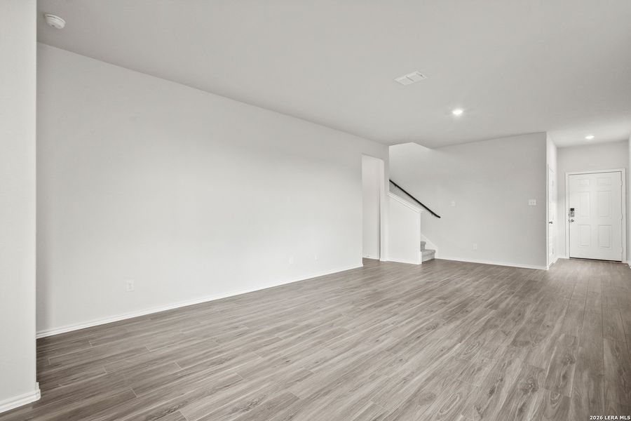 Spacious, unfurnished interior of a new home in Blue Ridge Ranch, San Antonio (Image 17). Spacious, unfurnished interior of a new home in Blue Ridge Ranch, San Antonio (Image 17).