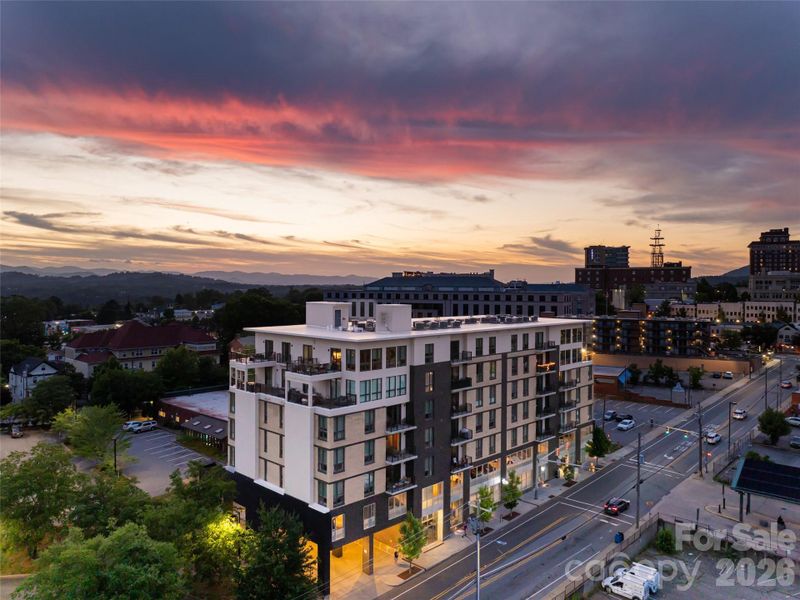 Condo located in Asheville, NC showcasing its design and architecture (Image 31). Condo located in Asheville, NC showcasing its design and architecture (Image 31).