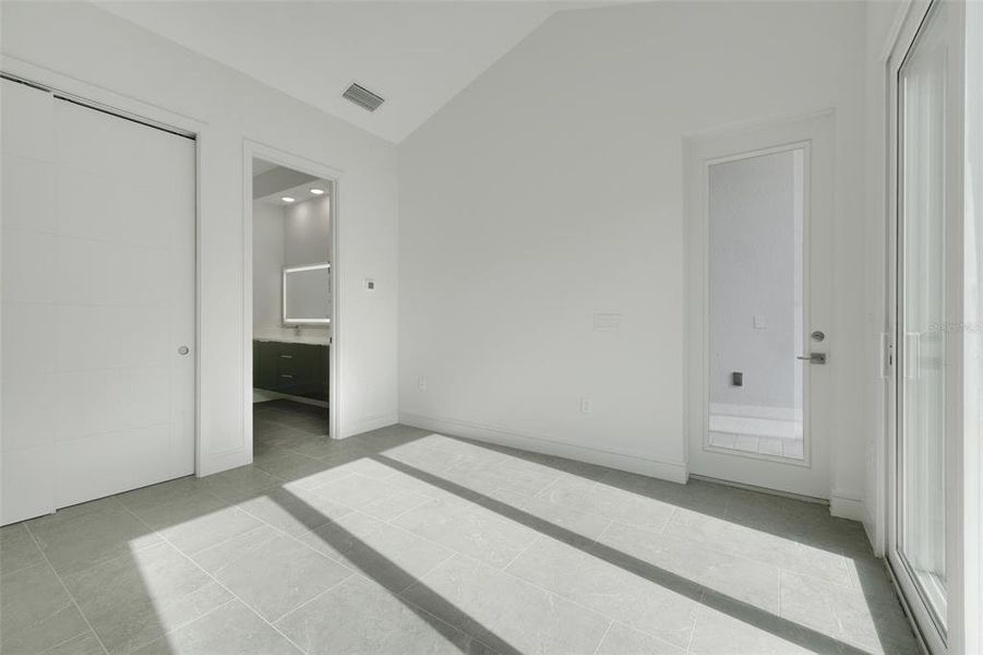 Spacious, unfurnished interior of a new home in Hampton Green at Providence, Davenport (Image 45).