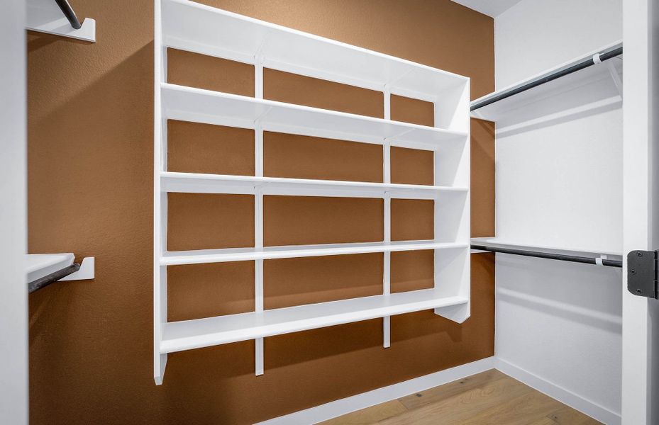 Representative interior finishes for a home built from the Prestige by Del Webb in Del Webb Austin at Lost Pines, Bastrop (Image 25).