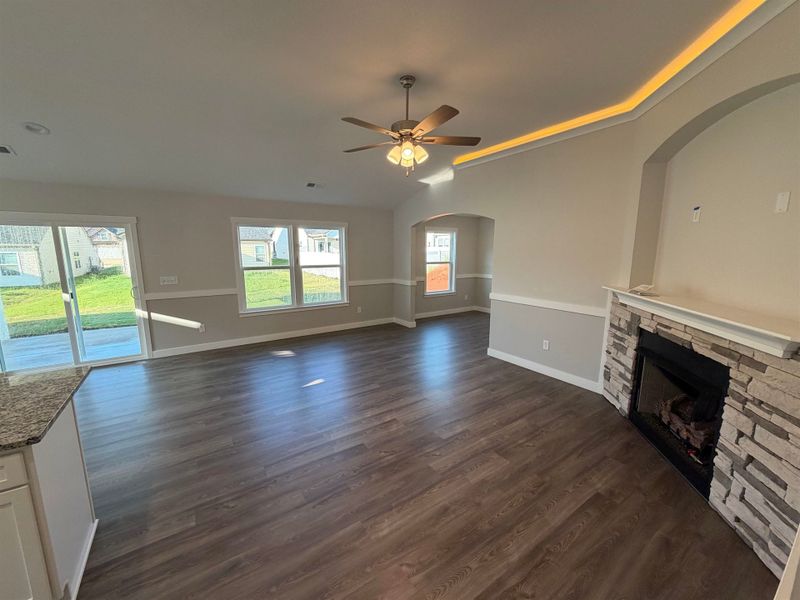 Spacious, unfurnished interior of a new home in Cleveland Meadows, Spartanburg (Image 6).