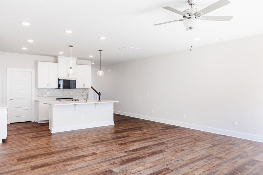Spacious, unfurnished interior of a new home in Vaughan Farms, Angier (Image 13).