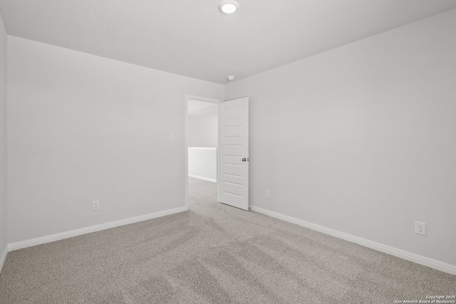 Spacious, unfurnished interior of a new home in Hunters Ranch, San Antonio (Image 14). Spacious, unfurnished interior of a new home in Hunters Ranch, San Antonio (Image 14).