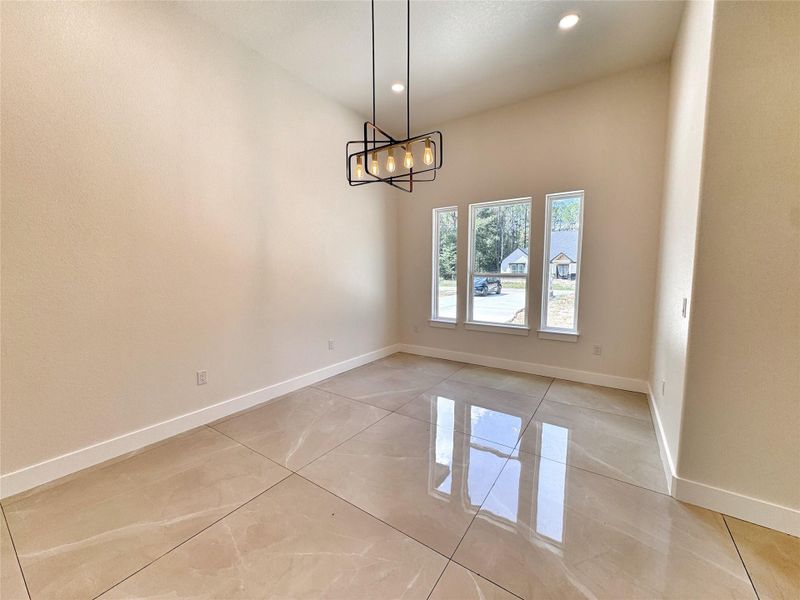 Spacious, unfurnished interior of a new home in , Dayton (Image 32).