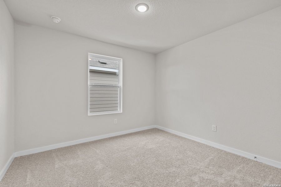 Spacious, unfurnished interior of a new home in Park Place, New Braunfels (Image 15).