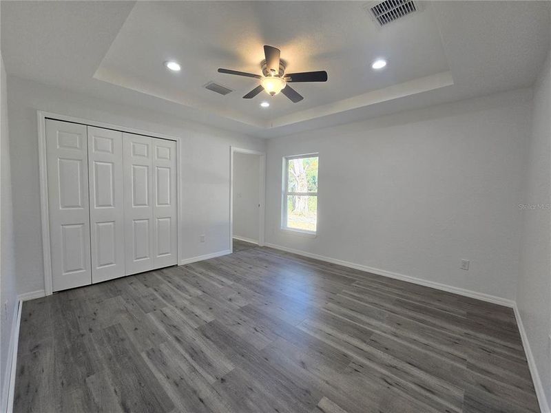 Spacious, unfurnished interior of a new home in , Ocklawaha (Image 34).