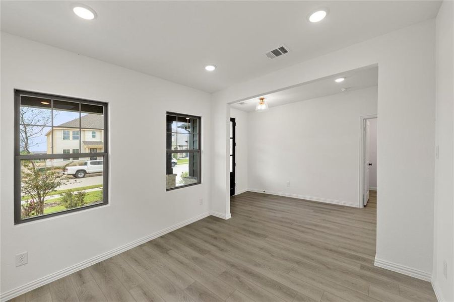 04. 744 Waterhouse - Living 04. 744 Waterhouse - Living