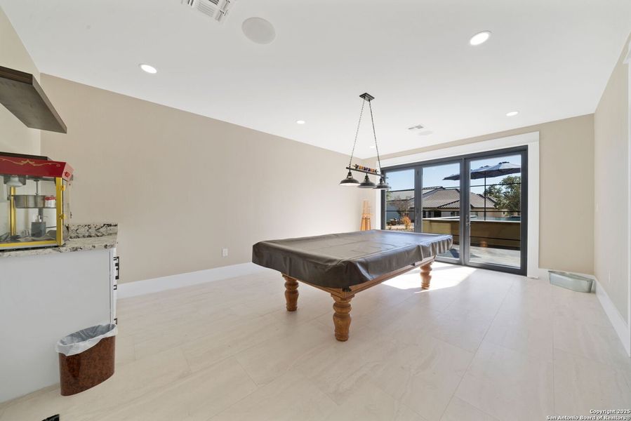 Furnished interior view inside a new home in , Bulverde (Image 16). Furnished interior view inside a new home in , Bulverde (Image 16).