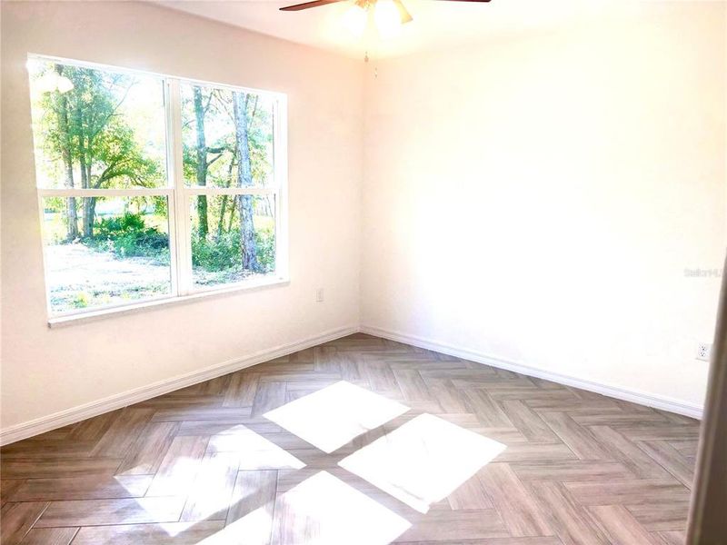 Spacious, unfurnished interior of a new home in , Summerfield (Image 15).
