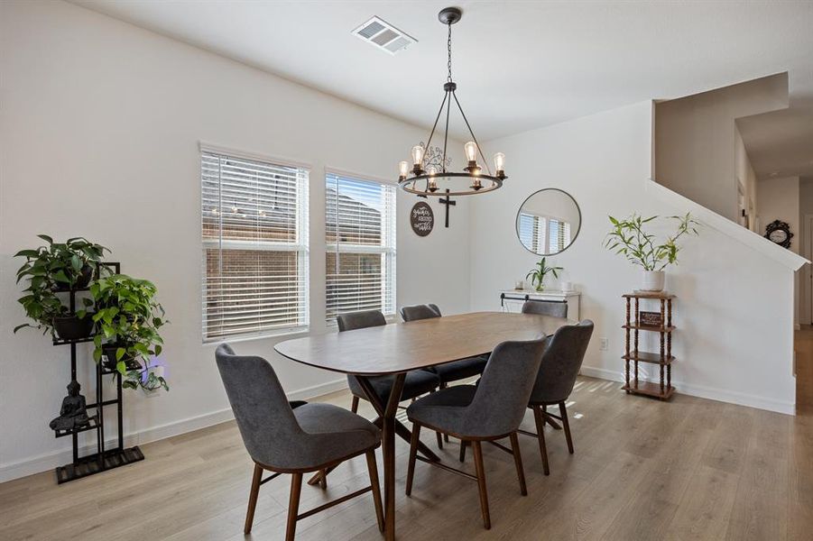 Furnished interior view inside a new home in Rolling Ridge, Van Alstyne (Image 16).