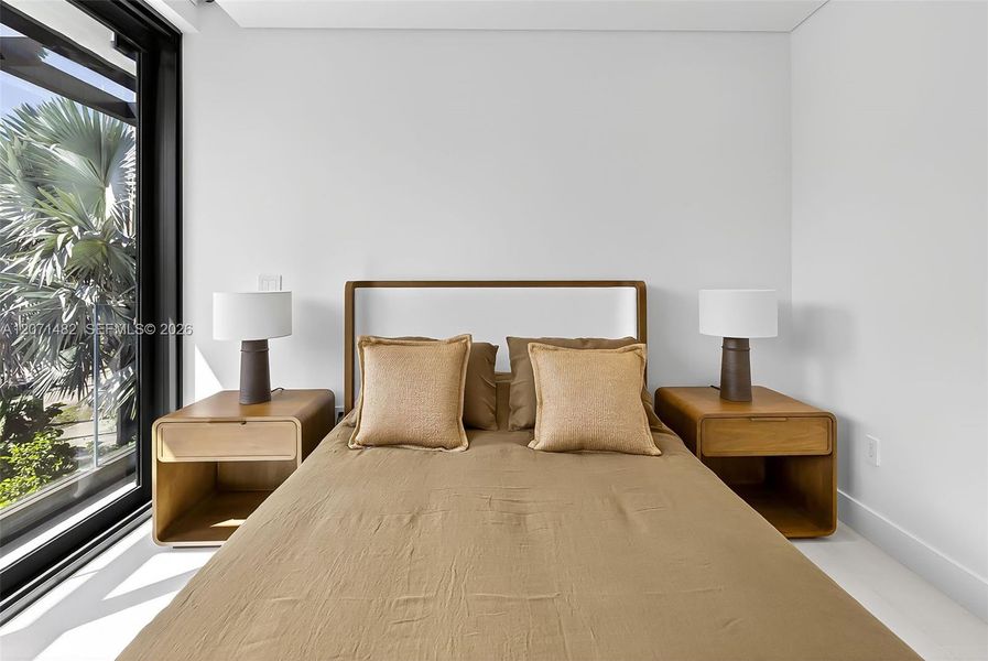Furnished interior view inside a new home in , Fort Lauderdale (Image 41).