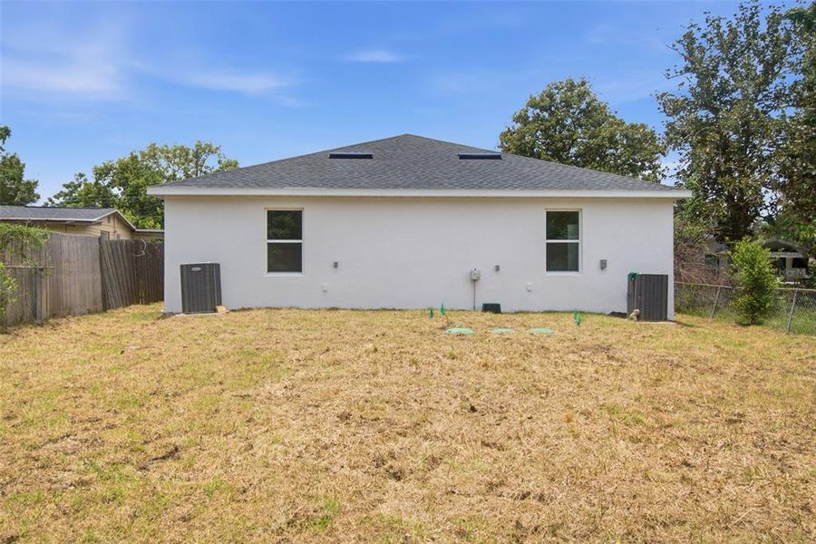 Exterior details and patio area of a home in , Eustis (Image 26).