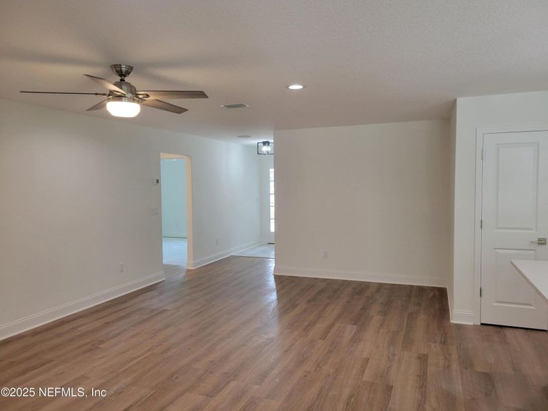 Spacious, unfurnished interior of a new home in , Callahan (Image 16).
