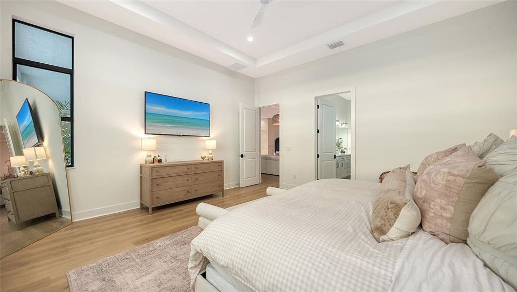 Furnished interior view inside a new home in , Sarasota (Image 60).