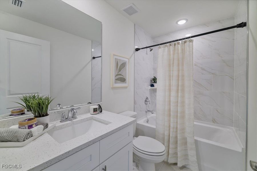 Furnished interior view inside a new home in Cape Coral, Cape Coral (Image 33).
