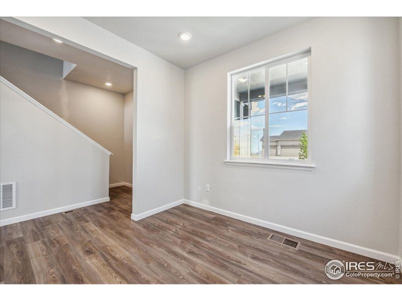 Spacious, unfurnished interior of a new home in Prairie Song, Windsor (Image 19).
