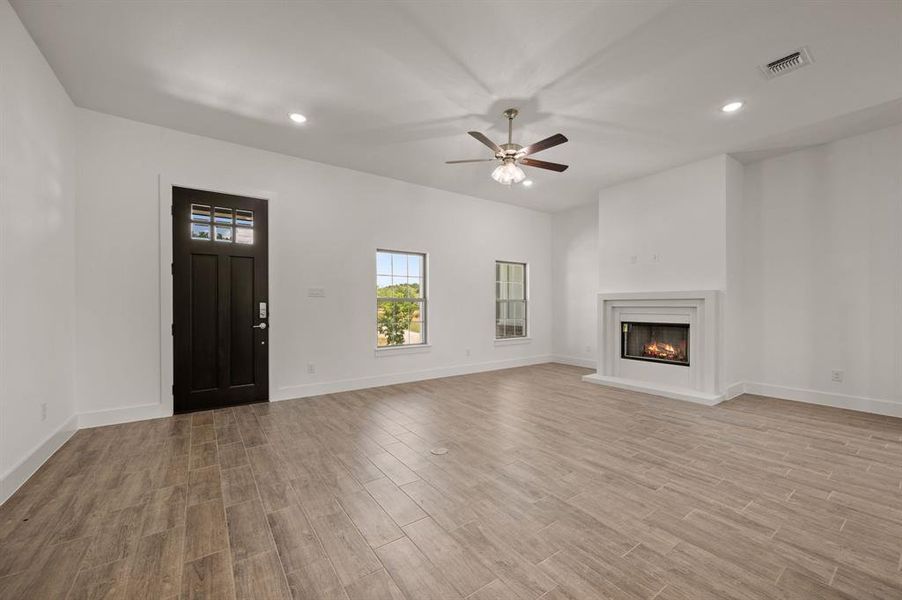 Spacious, unfurnished interior of a new home in Saddleback Estates, Boyd (Image 29).