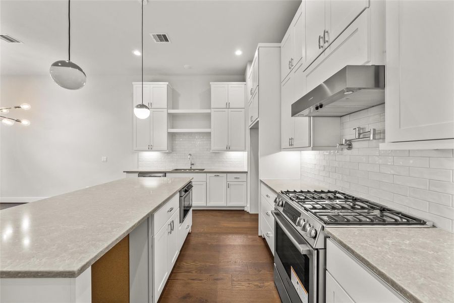 Furnished interior view inside a new home in Spring Valley Creek, Houston (Image 5). Furnished interior view inside a new home in Spring Valley Creek, Houston (Image 5).