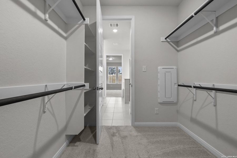 Image 34 of a home in Foxbrook. Image 34 of a home in Foxbrook.