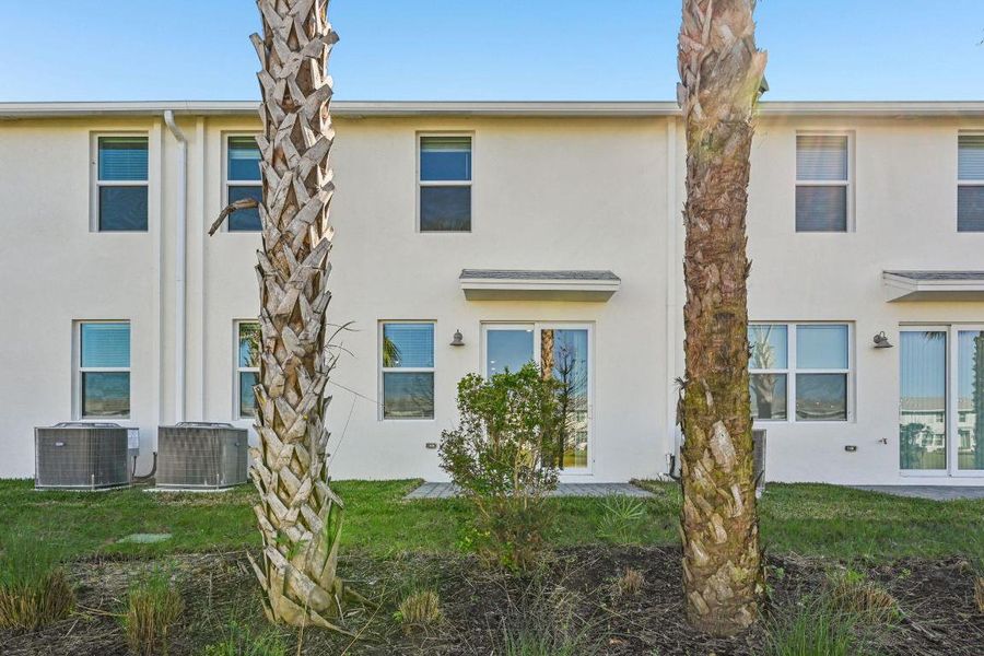 587 Salisbury Cir Fort Pier (28)