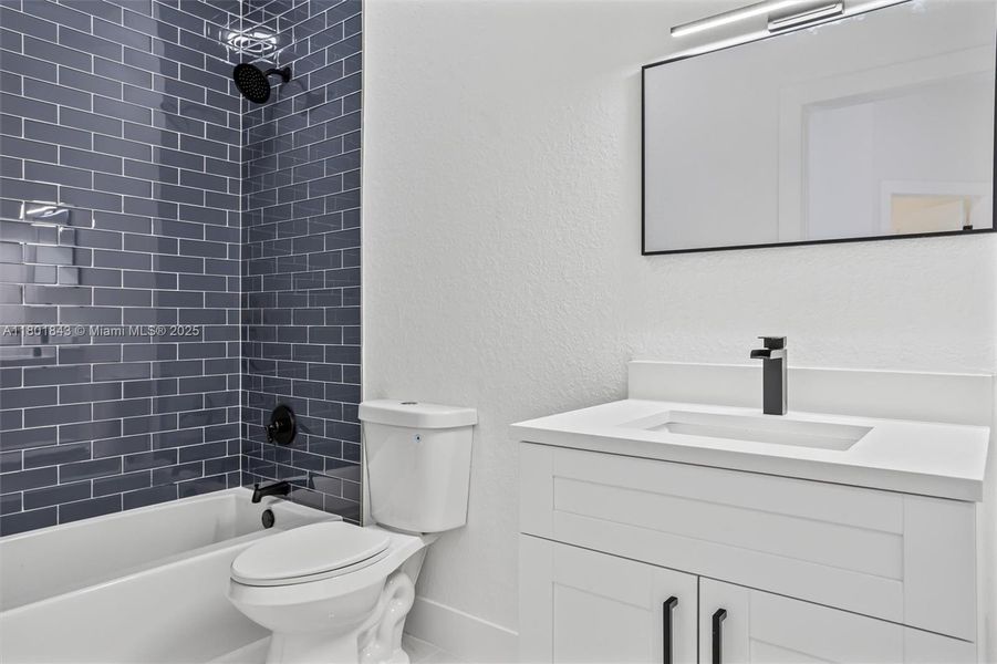 Furnished interior view inside a new home in , Fort Lauderdale (Image 6). Furnished interior view inside a new home in , Fort Lauderdale (Image 6).