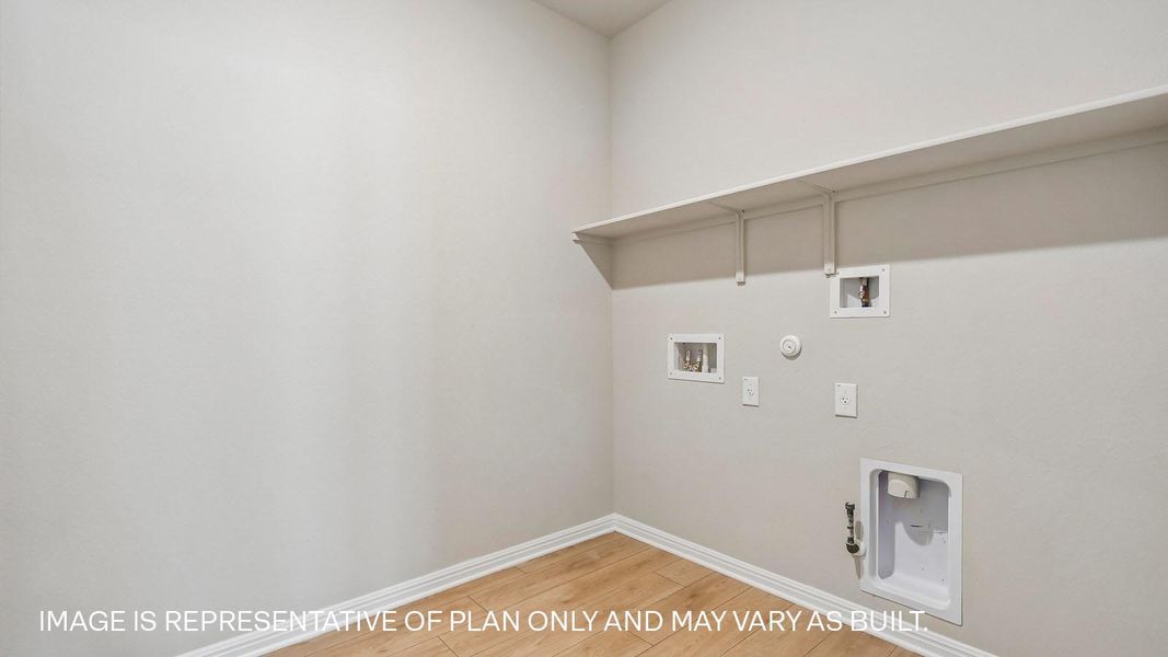 Representative unfurnished interior of a home built from the The Quincy by D.R. Horton in Carillon, Manor (Image 24).
