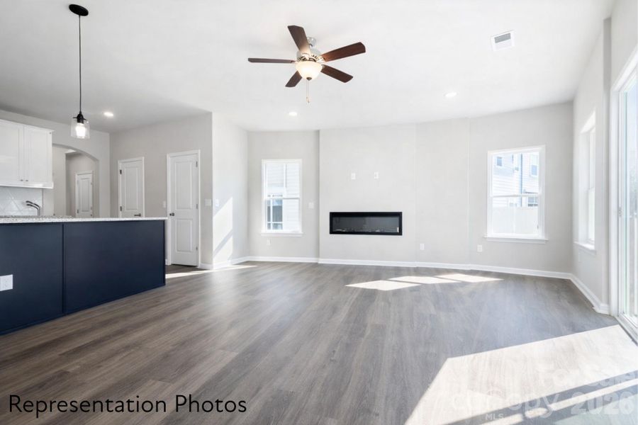 Spacious, unfurnished interior of a new home in , Charlotte (Image 7).