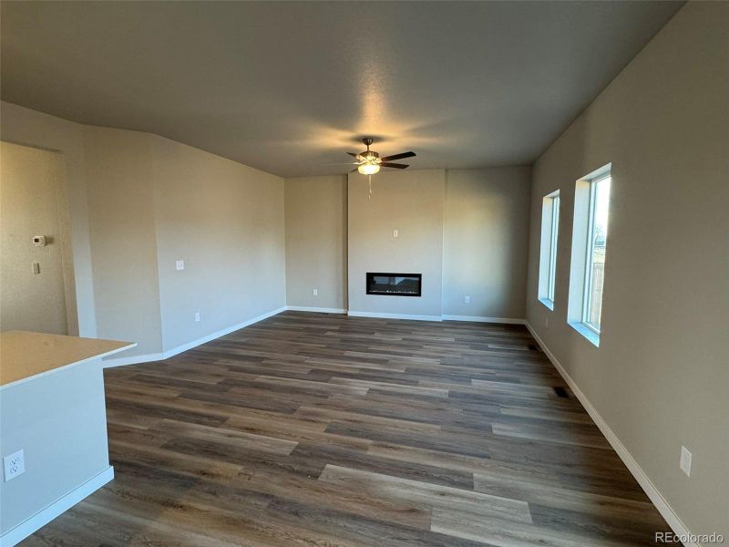 Spacious, unfurnished interior of a new home in Farmstead, Berthoud (Image 4).