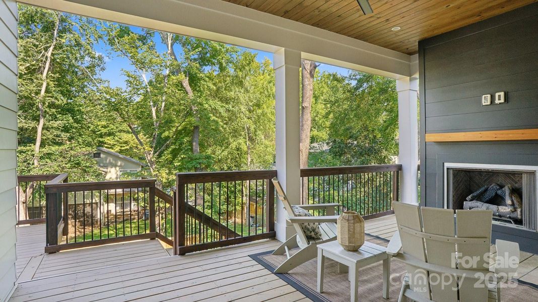 Exterior details and patio area of a home in , Charlotte (Image 31).