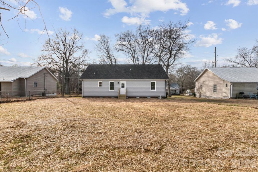 Exterior details and patio area of a home in , Lexington (Image 21).